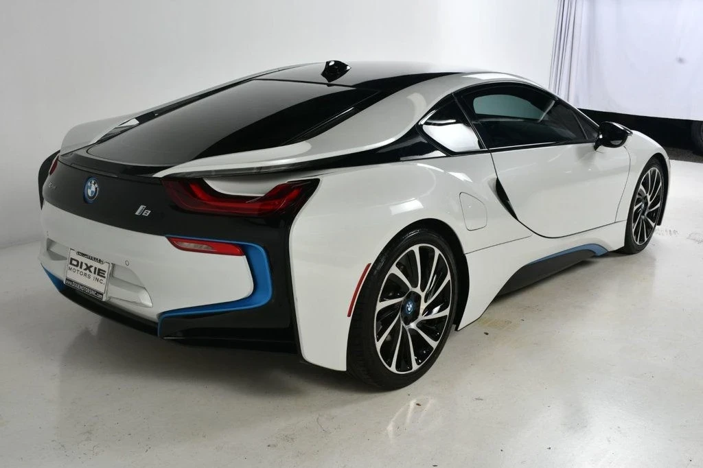 2015 BMW i8 - Image 8 of 12