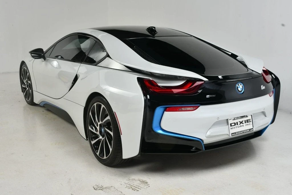2015 BMW i8 - Image 7 of 12