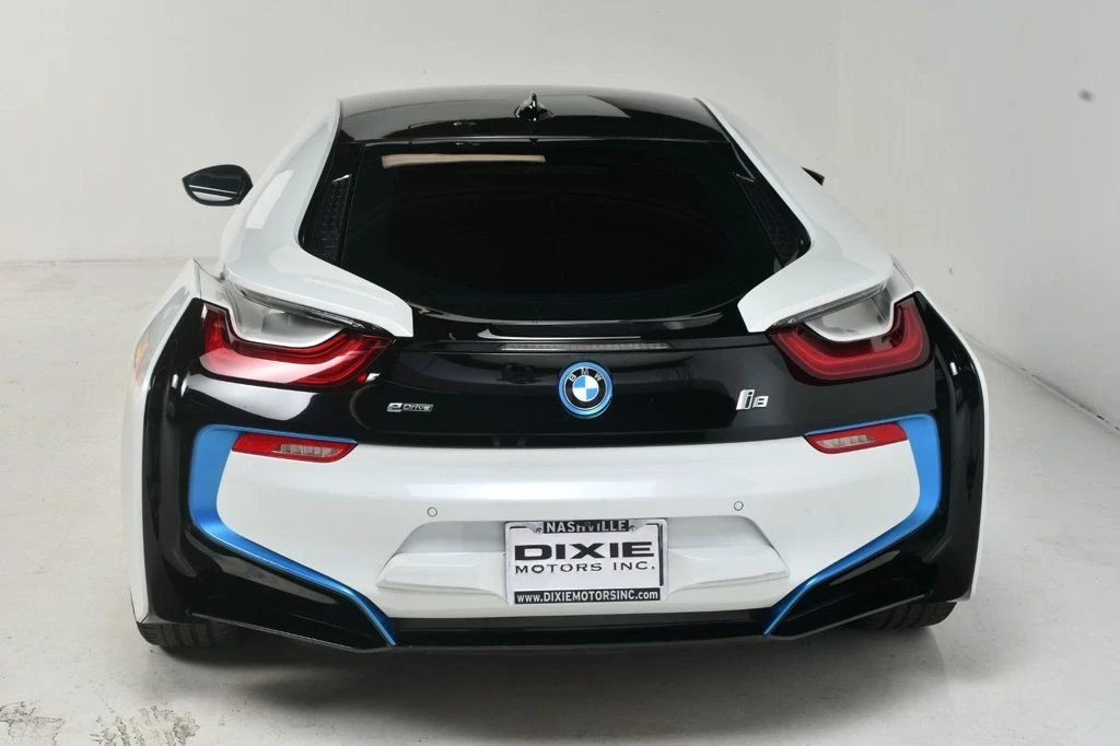 2015 BMW i8 - Image 9 of 12