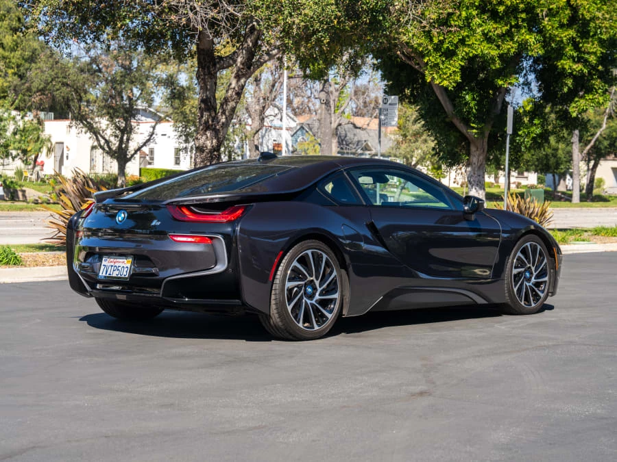 2015 BMW i8 - Image 3 of 31