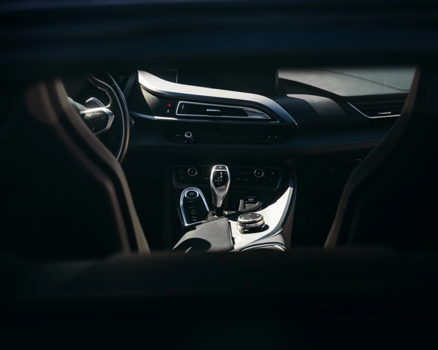 2015 BMW i8 - Image 30 of 31