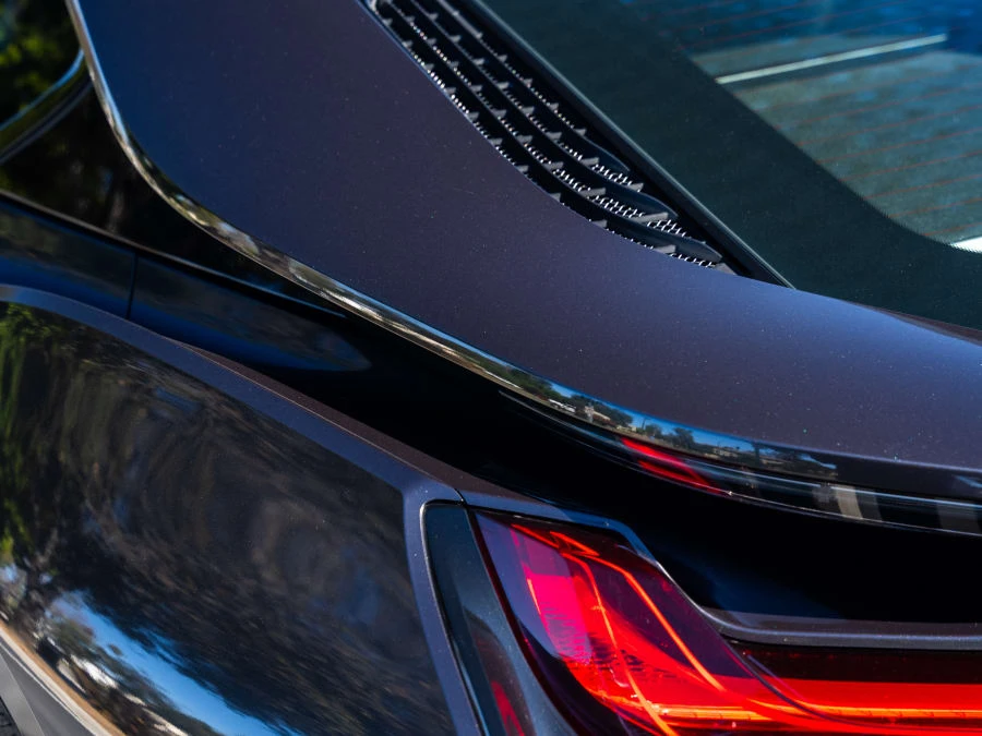 2015 BMW i8 - Image 12 of 31