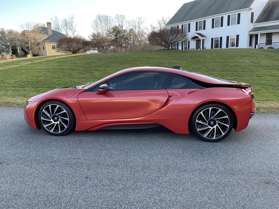 2015 BMW i8 - Image 14 of 31