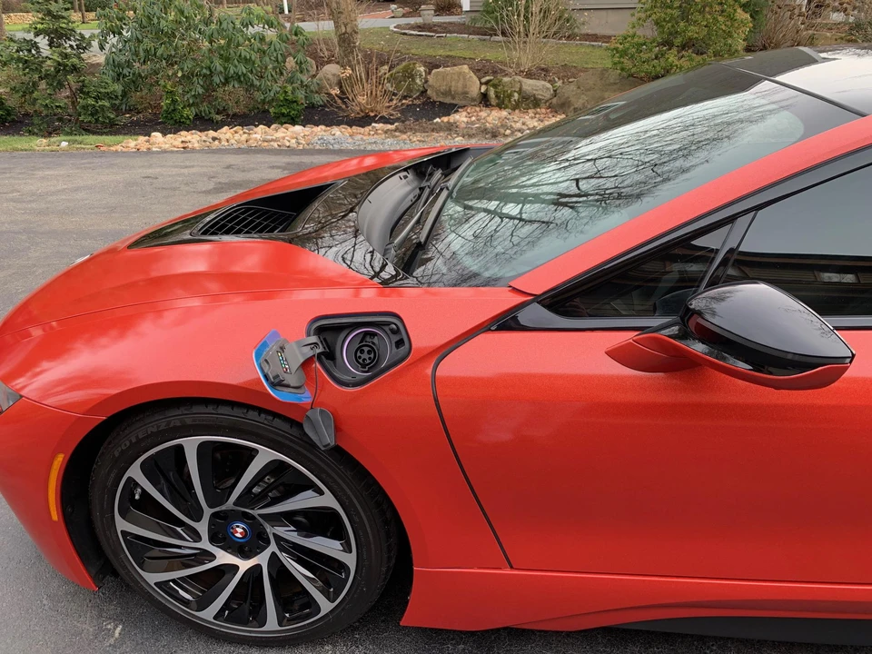 2015 BMW i8 - Image 23 of 31