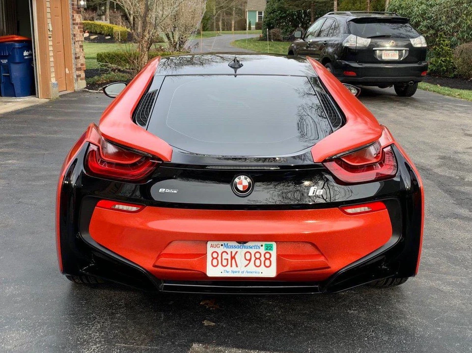 2015 BMW i8 - Image 5 of 31