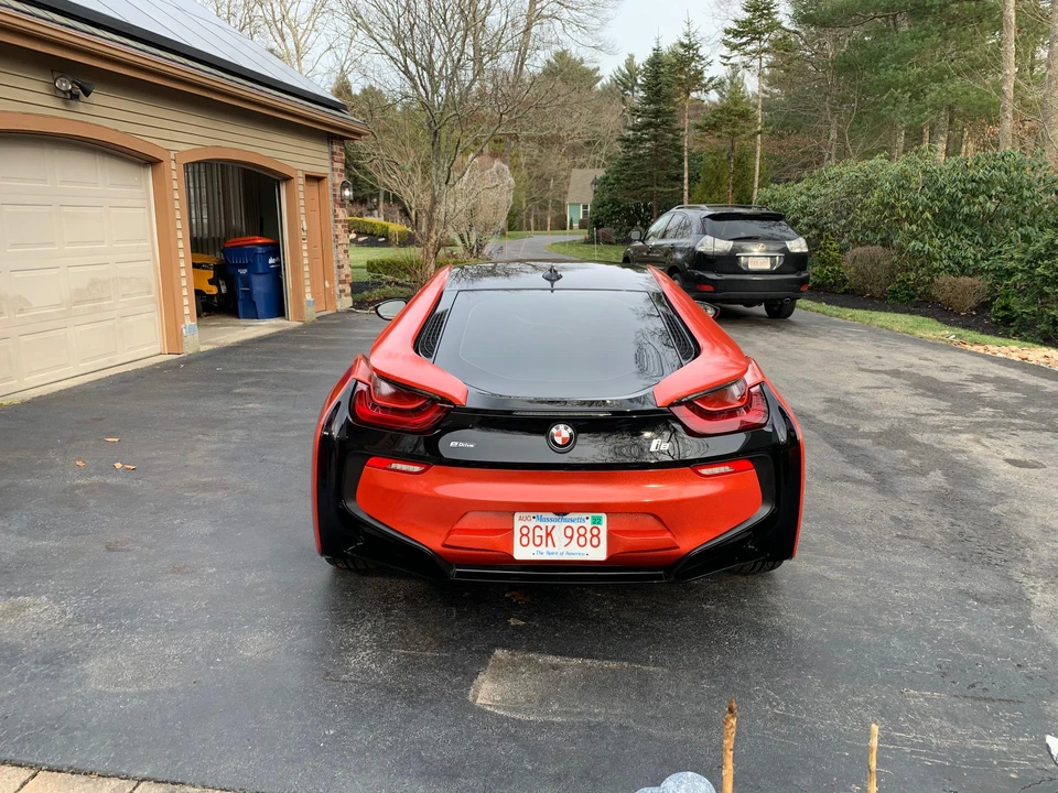 2015 BMW i8 - Image 18 of 31