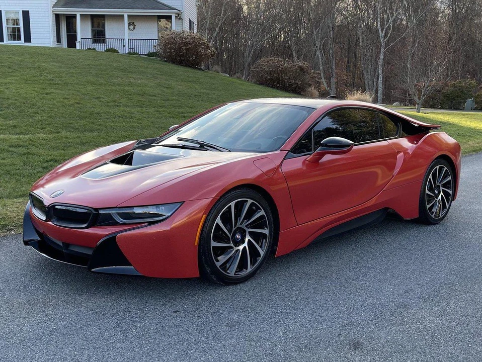 2015 BMW i8 - Image 10 of 31