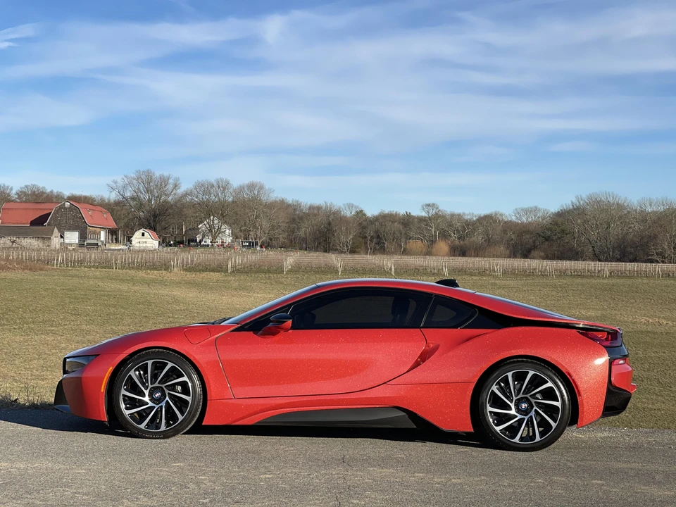 2015 BMW i8 - Image 13 of 31