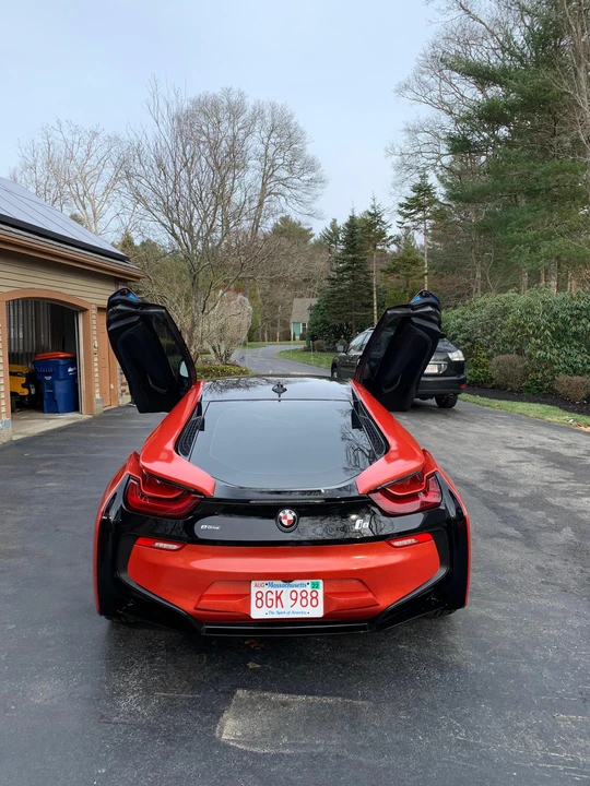 2015 BMW i8 - Image 19 of 31