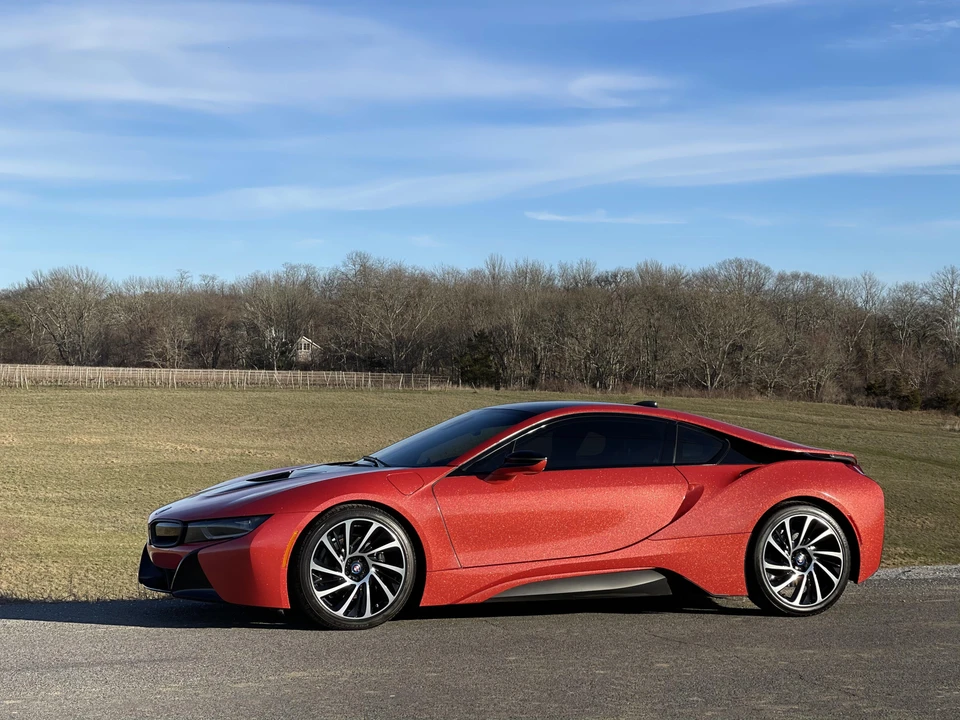 2015 BMW i8 - Image 12 of 31
