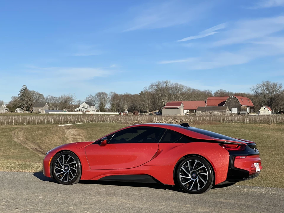 2015 BMW i8 - Image 17 of 31
