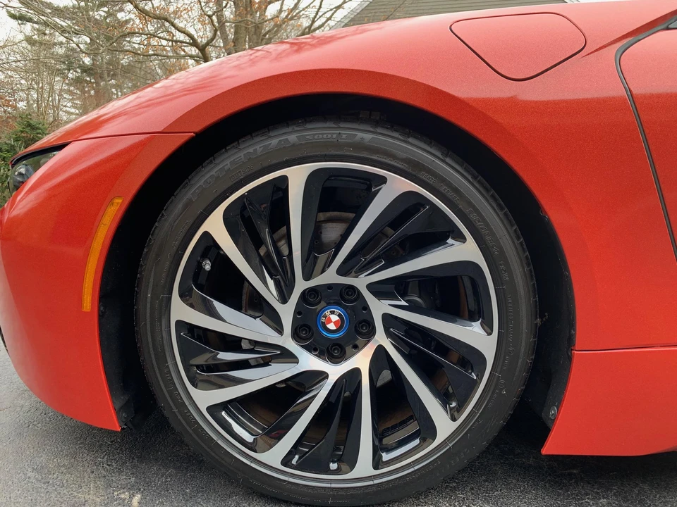 2015 BMW i8 - Image 29 of 31
