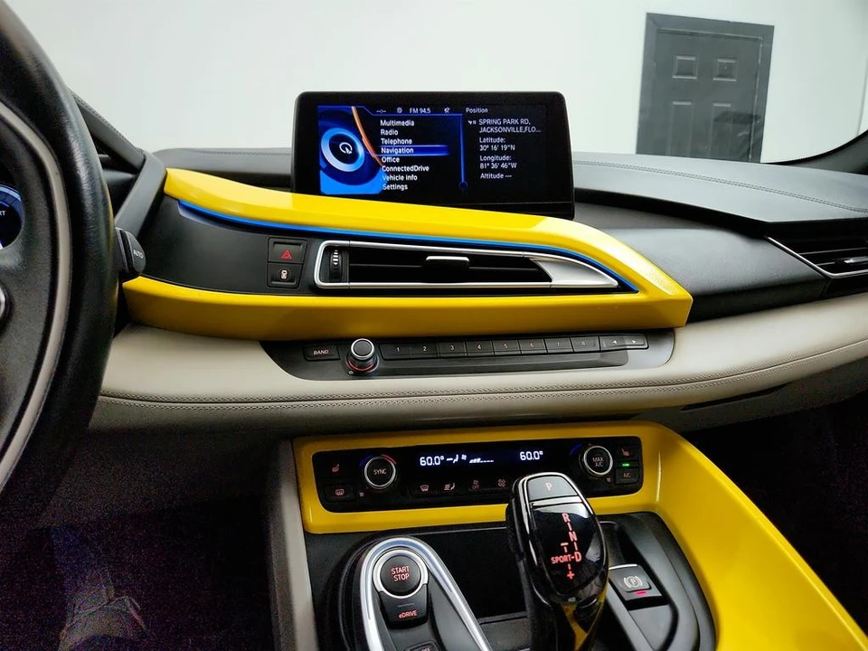 2015 BMW i8 - Image 19 of 21