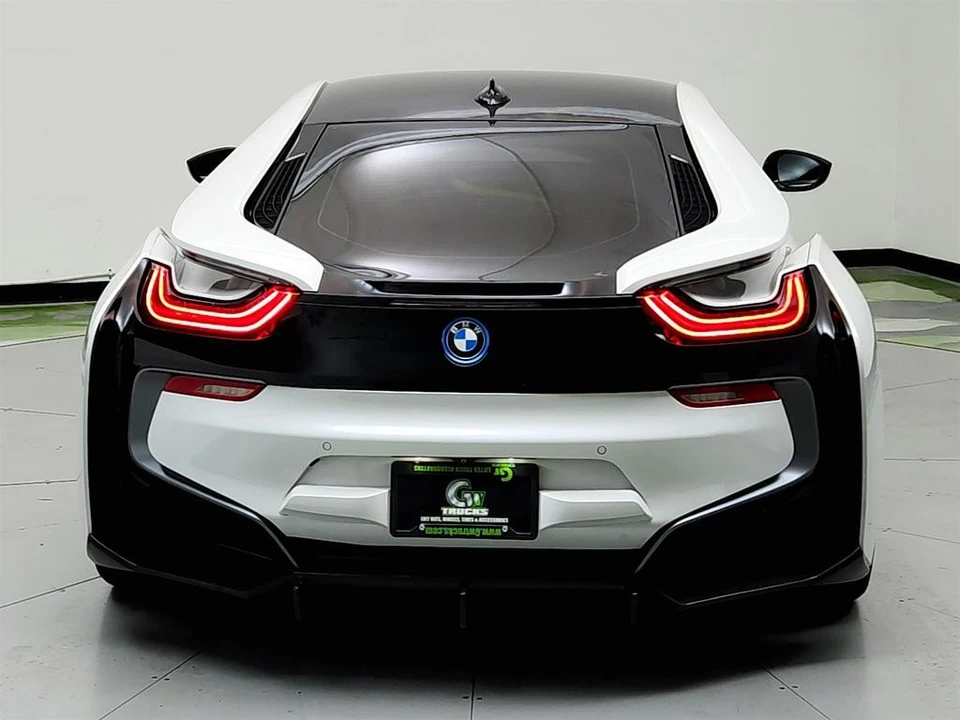 2015 BMW i8 - Image 6 of 21