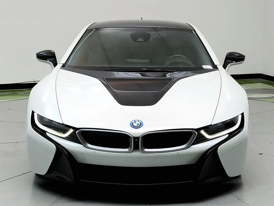 2015 BMW i8 - Image 2 of 21
