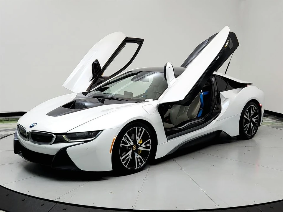 2015 BMW i8 - Image 9 of 21