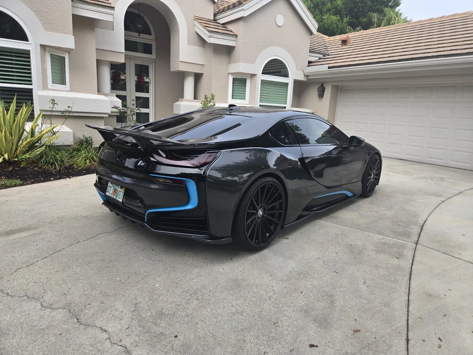 2015 BMW i8 - Image 5 of 21