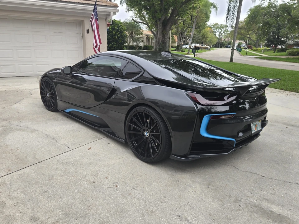 2015 BMW i8 - Image 8 of 21