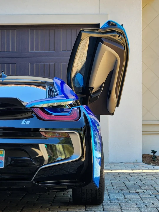 2015 BMW i8 - Image 9 of 21