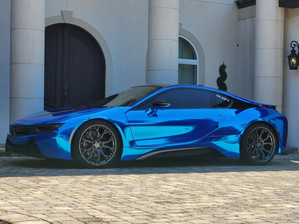 2015 BMW i8 - Image 14 of 21