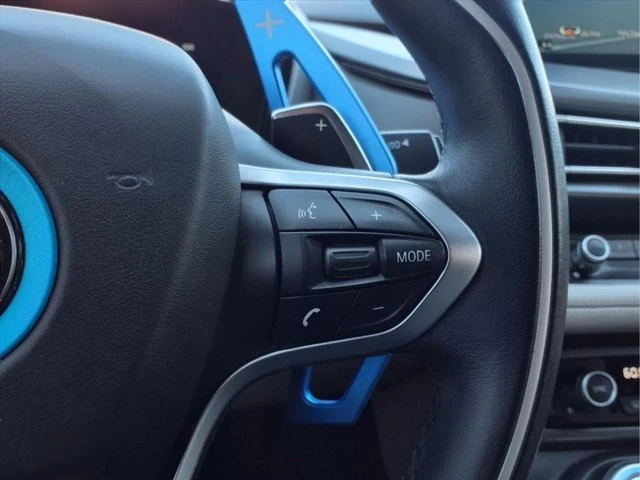 2015 BMW i8 - Image 17 of 20