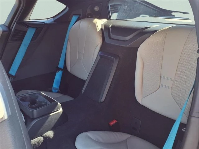 2015 BMW i8 - Image 12 of 20