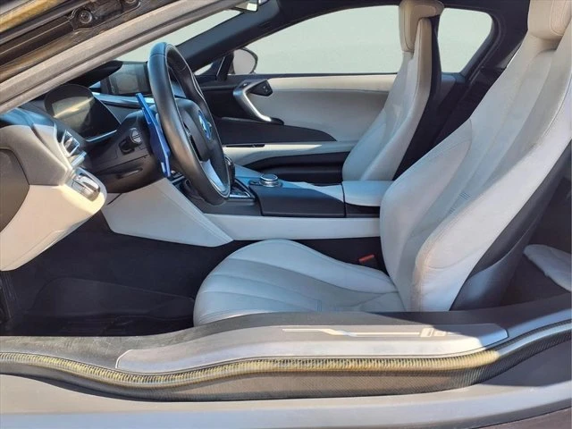 2015 BMW i8 - Image 11 of 20