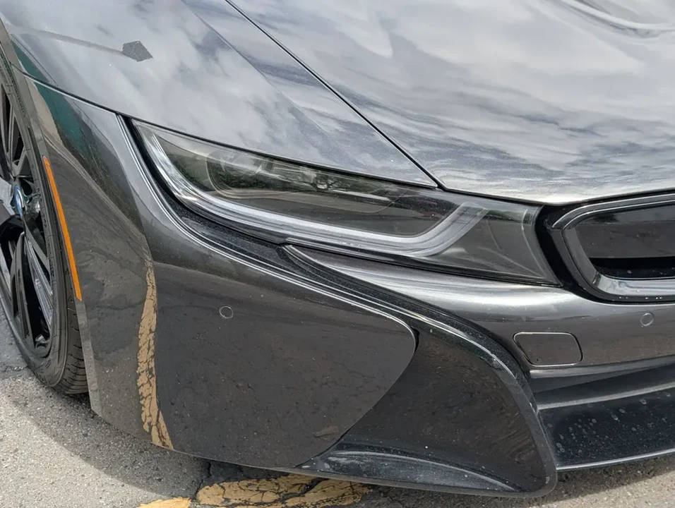 2015 BMW i8 - Image 9 of 18