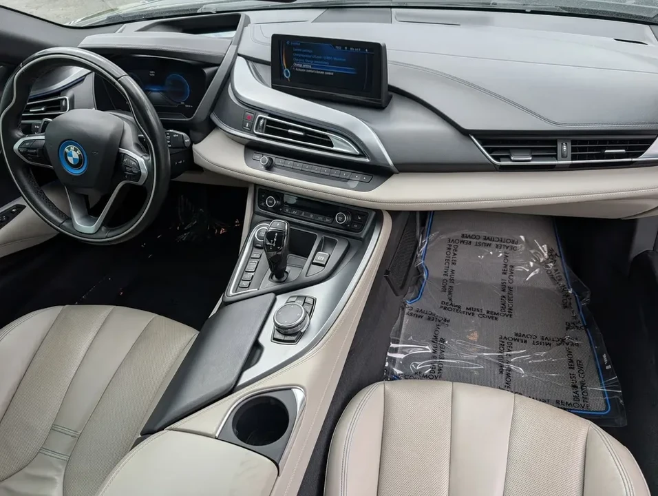 2015 BMW i8 - Image 16 of 18