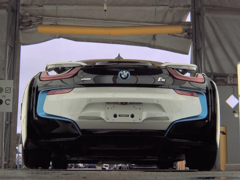 2015 BMW i8 - Image 6 of 10