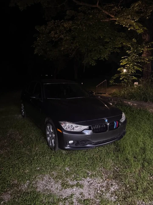 2015 BMW iX - Image 2 of 2