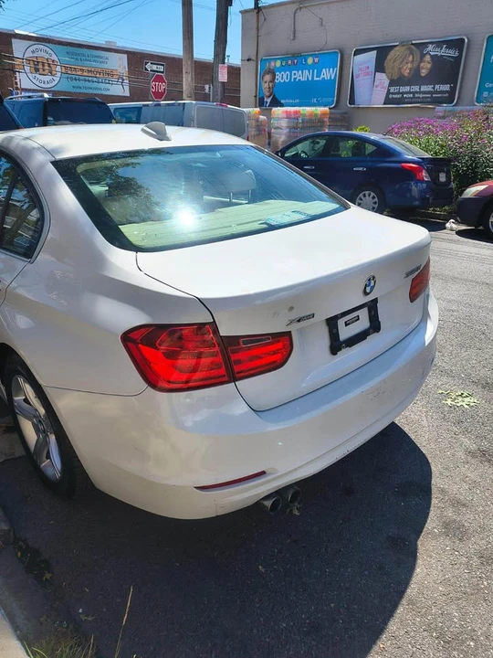 2015 BMW iX - Image 6 of 7
