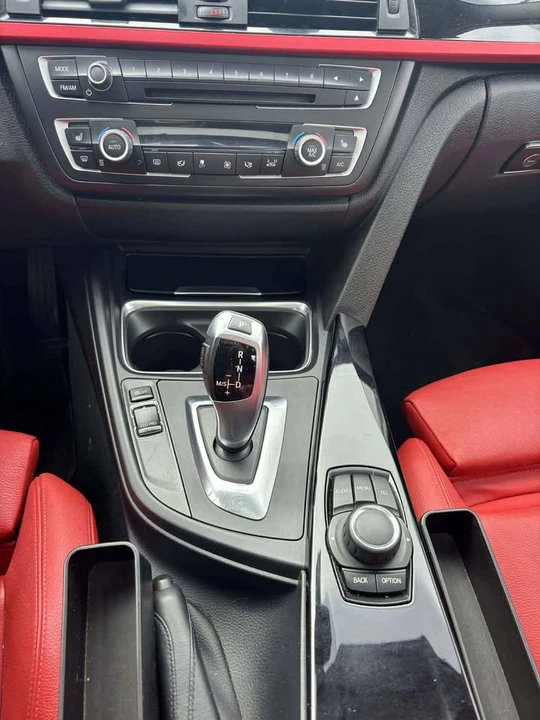 2015 BMW iX - Image 6 of 6