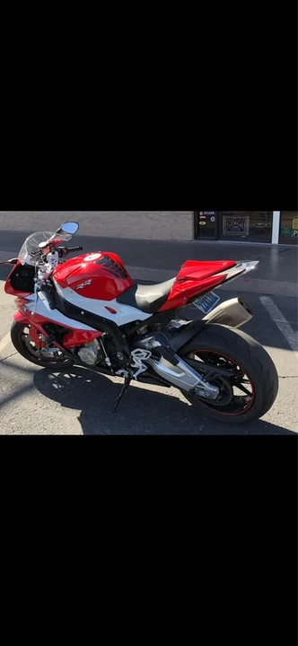 2015 BMW S1000 - Image 3 of 7