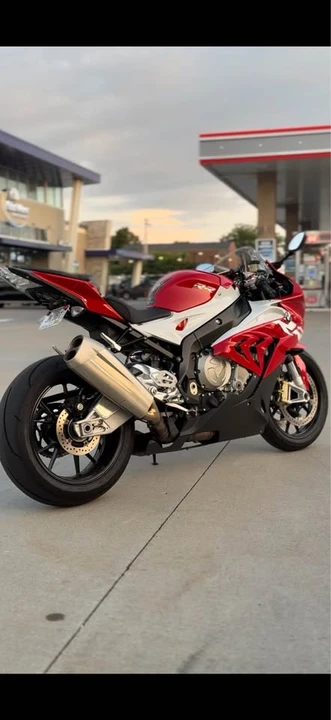 2015 BMW S1000 - Image 5 of 6