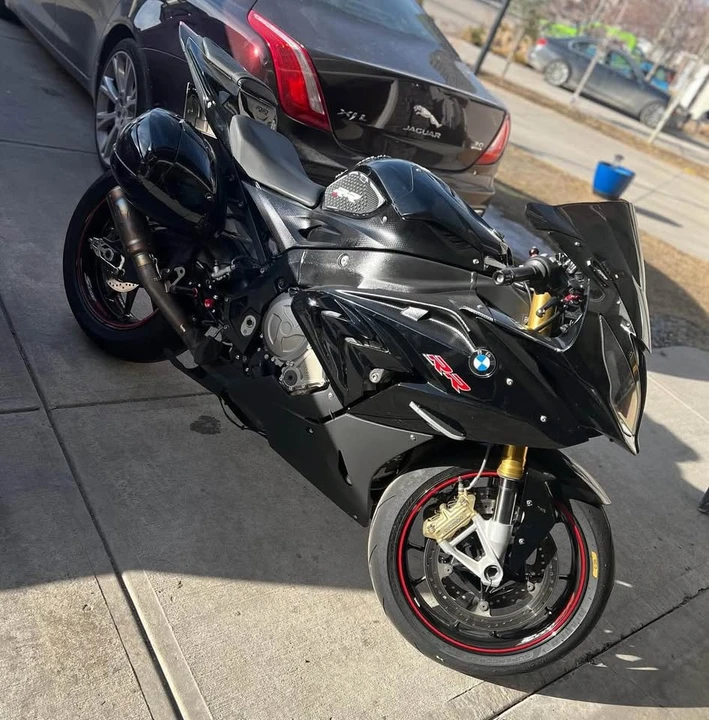 2015 BMW S1000 - Image 2 of 3