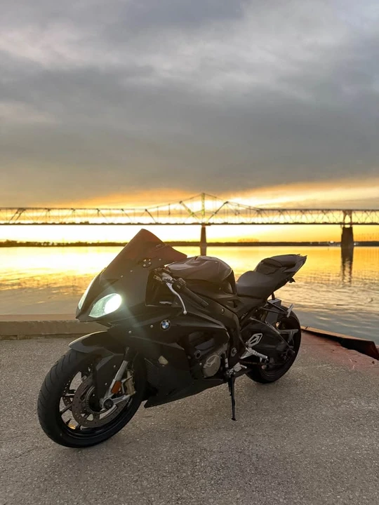2015 BMW S1000 - Image 2 of 2