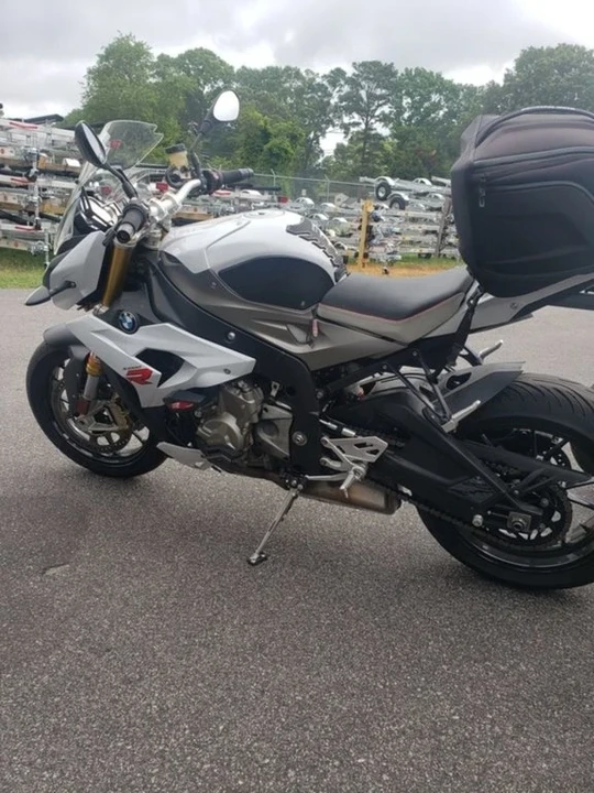 2015 BMW S1000 - Image 3 of 5