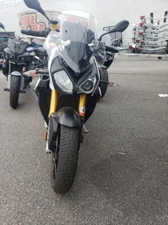 2015 BMW S1000 - Image 4 of 5