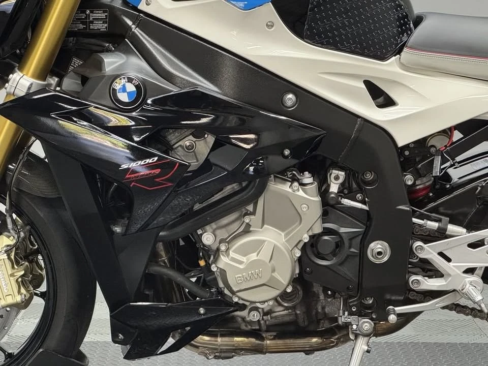 2015 BMW S1000 - Image 15 of 19