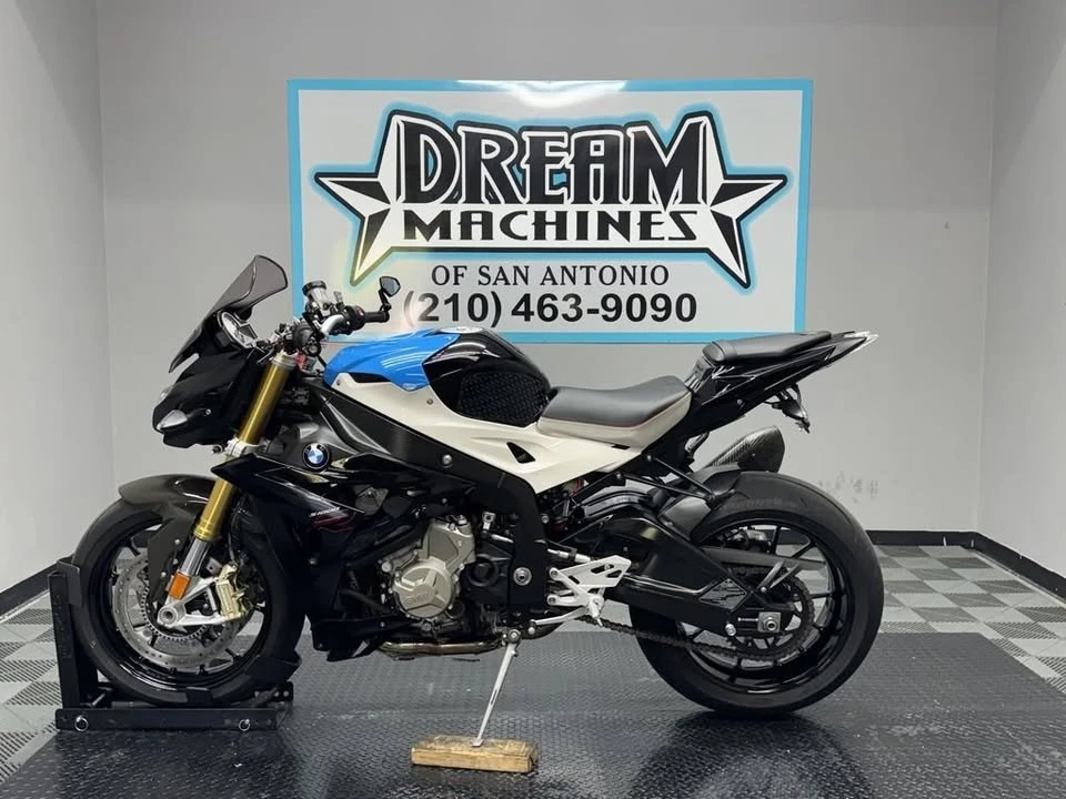 2015 BMW S1000 - Image 4 of 19