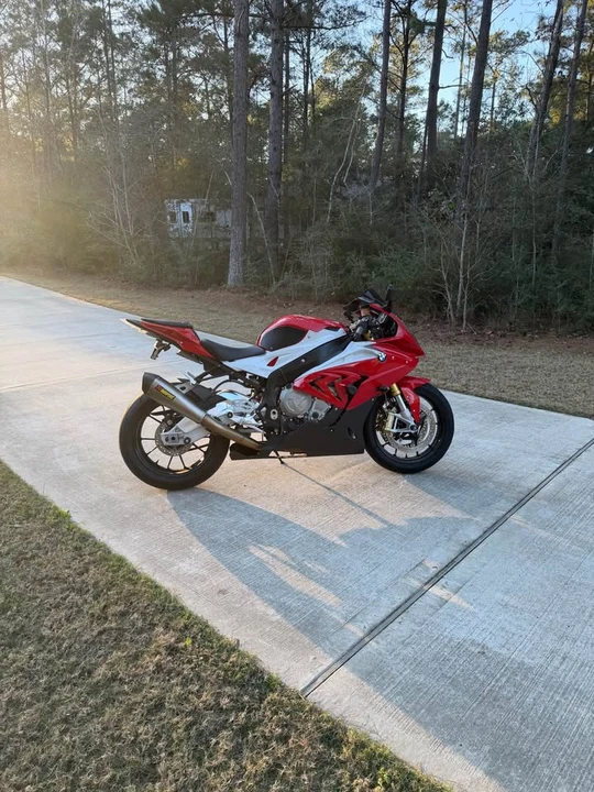 2015 BMW S1000 - Image 3 of 10