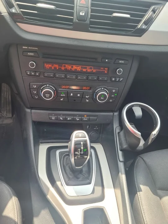 2015 BMW E84 X1 - Image 9 of 11