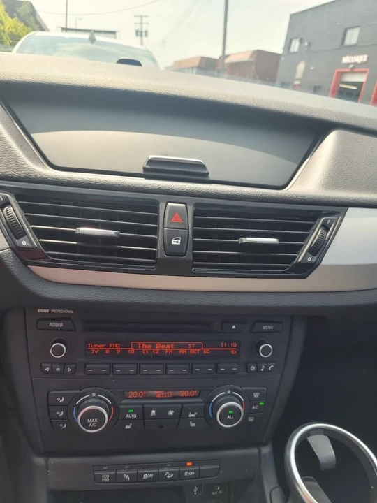 2015 BMW E84 X1 - Image 3 of 9