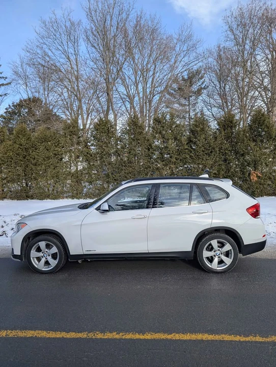 2015 BMW E84 X1 - Image 2 of 13