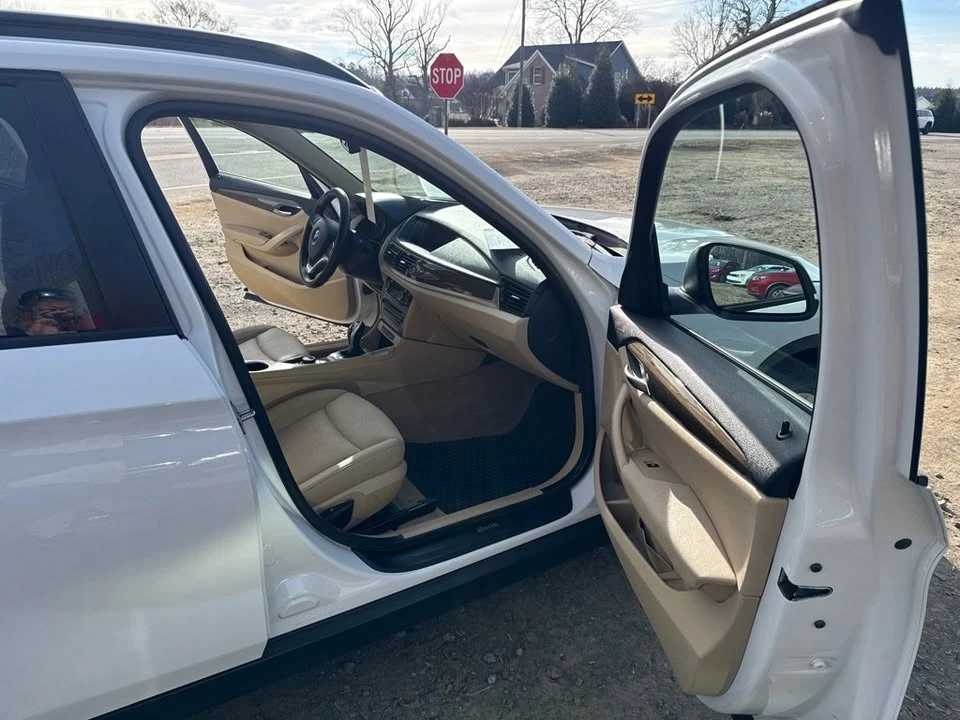 2015 BMW E84 X1 - Image 11 of 15