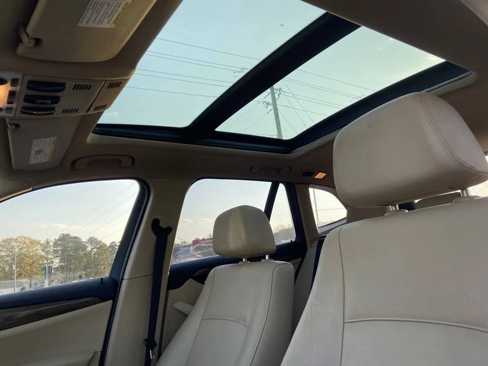 2015 BMW E84 X1 - Image 13 of 20
