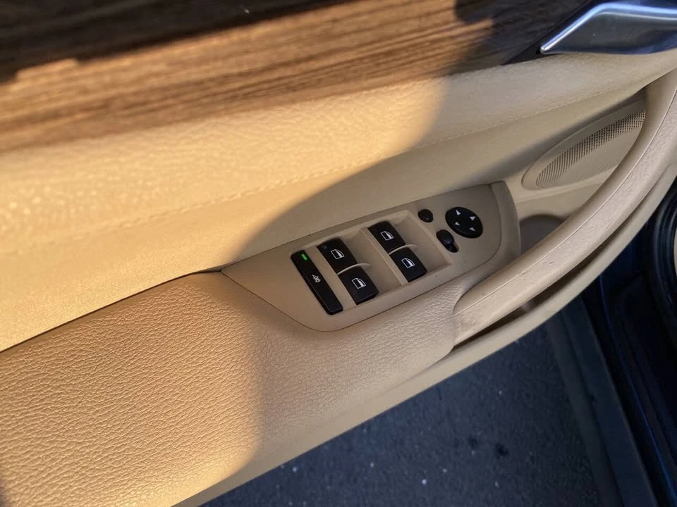 2015 BMW E84 X1 - Image 16 of 20