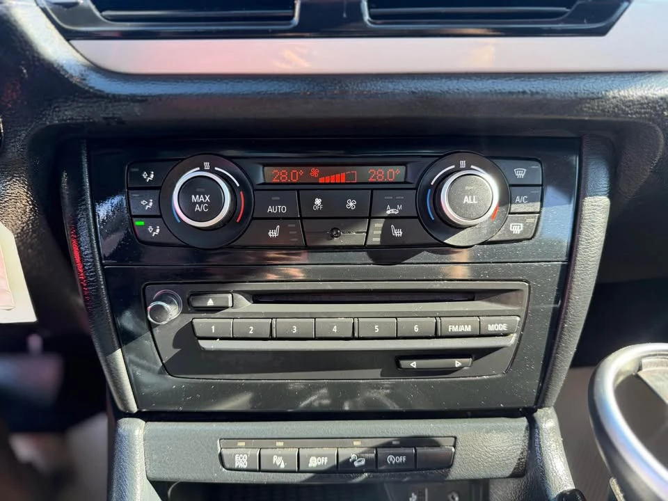 2015 BMW E84 X1 - Image 11 of 18