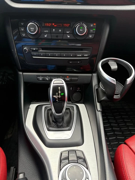 2015 BMW E84 X1 - Image 7 of 16